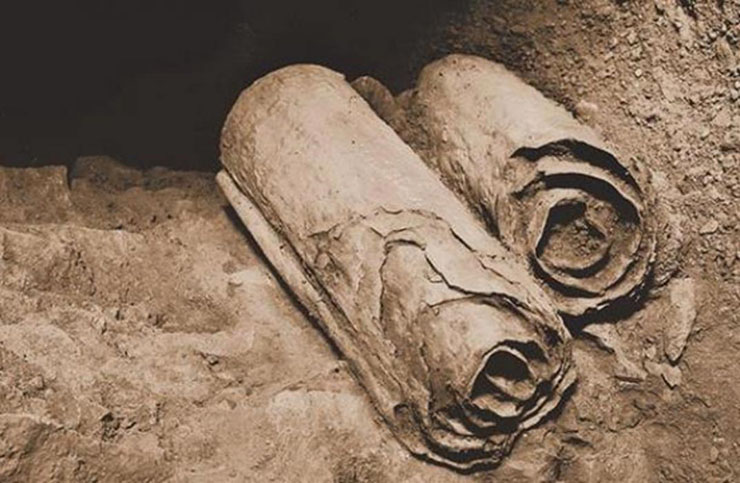 Unfolding the Secrets of the Copper Scroll of Qumran